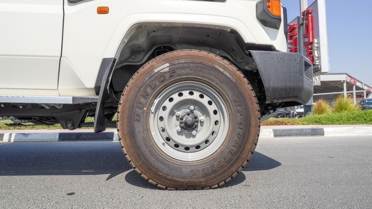 تويوتا لاند كروزر بيك آب