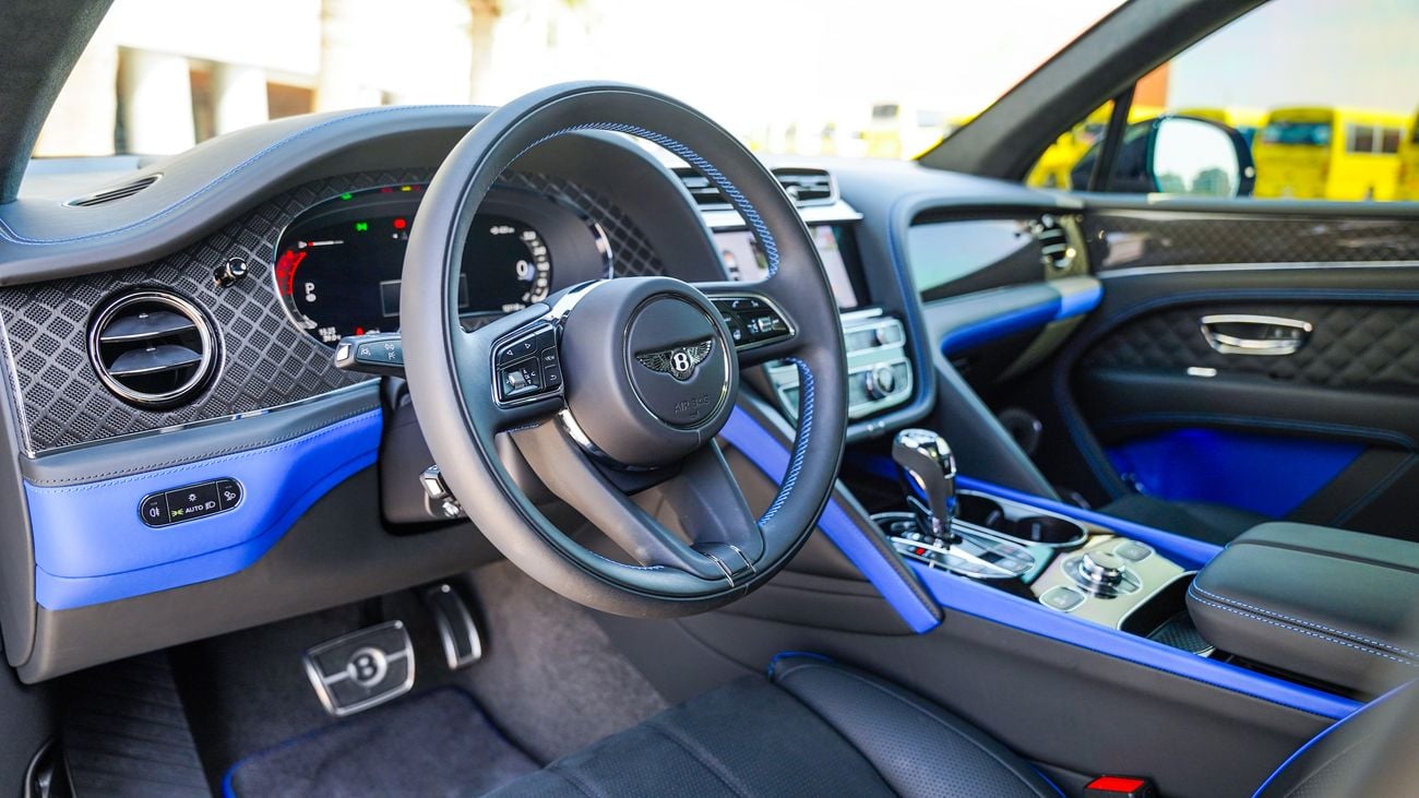 بنتلي بينتايجا | FACTORY BLACK CARBON EDITION | official Bentley dealer WARRANTY