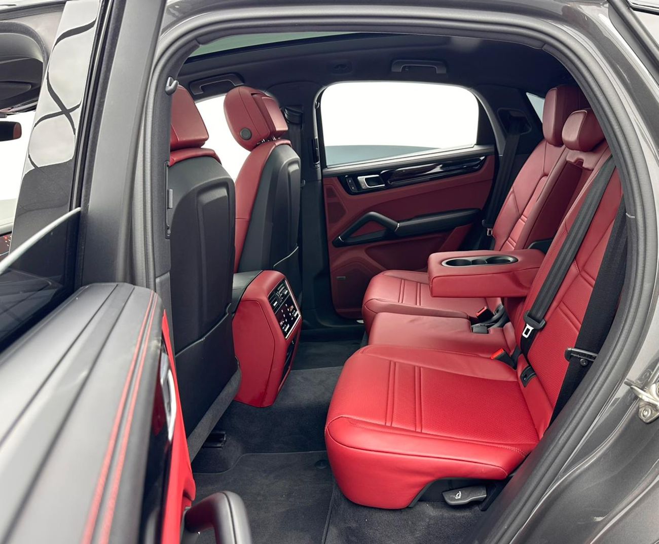 بورش كايان 2023 Porsche Cayenne Coupe, 1 Year Warranty Unlimited Km, Porsche Full Service History, GCC