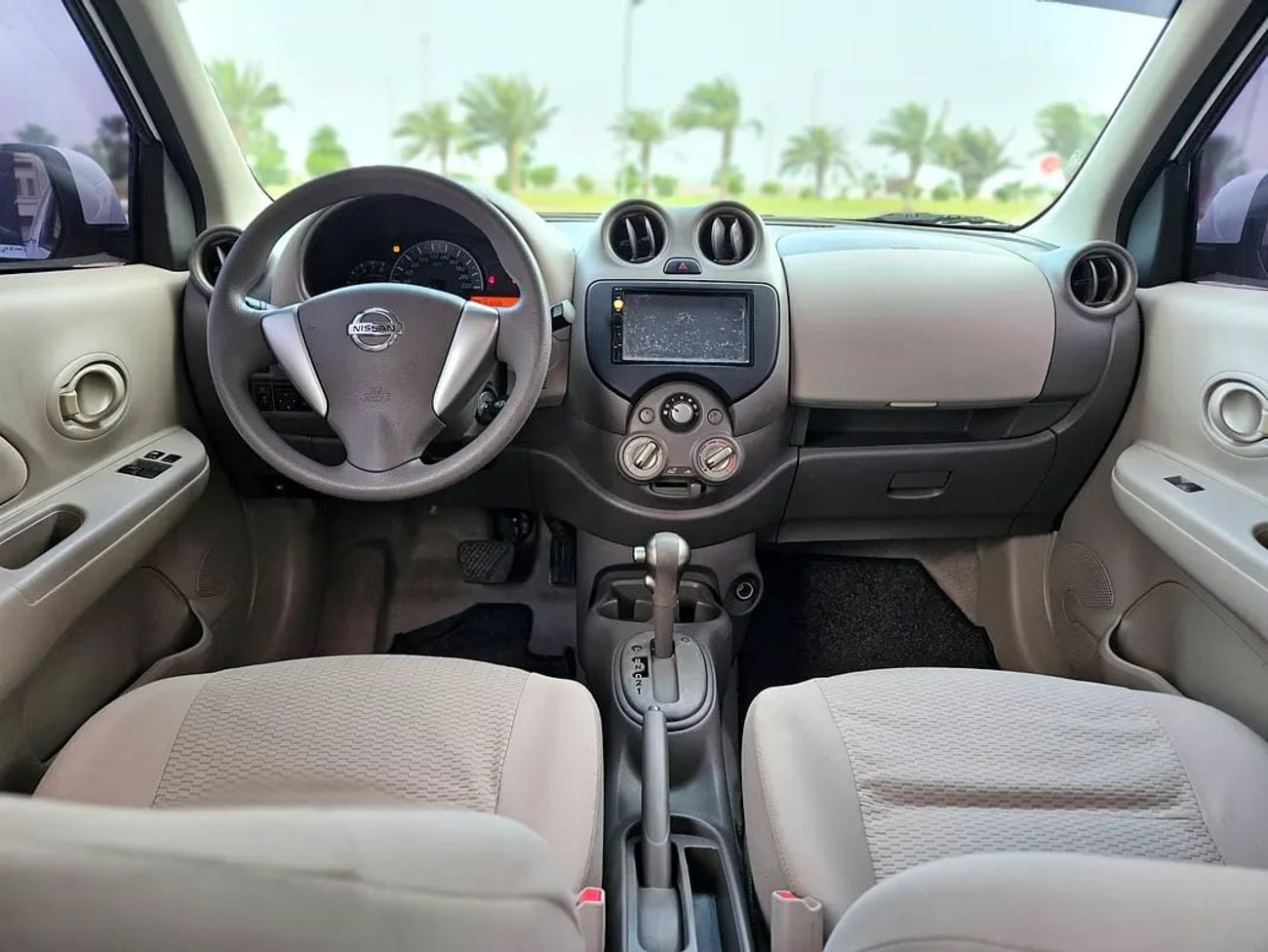 نيسان ميكرا GCC Specs - Premium Low KM Clean Single Hand Driven Hatchback