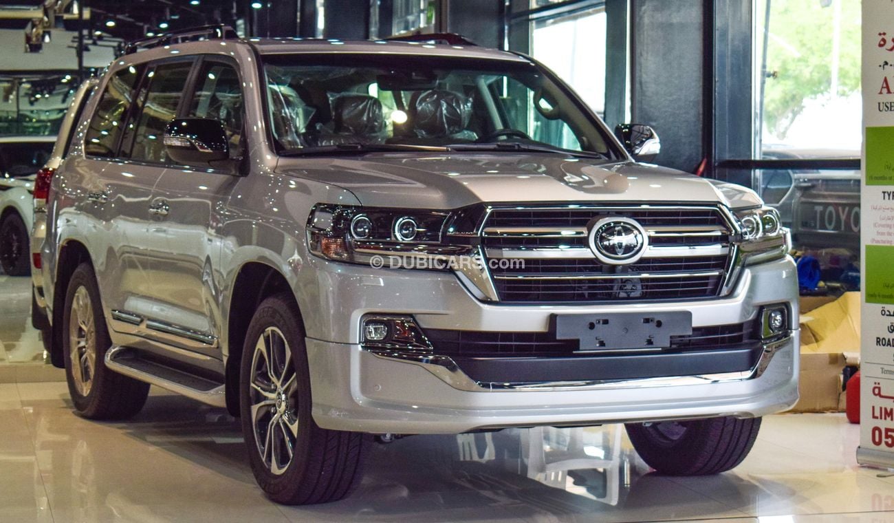 Toyota Land Cruiser VX.R+ V8 Executive Lounge