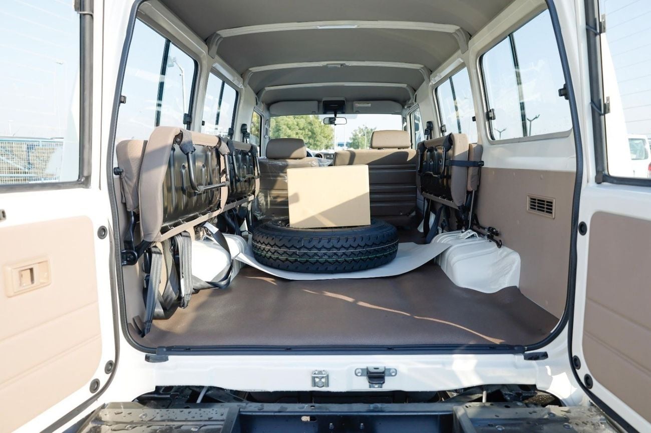 تويوتا لاند كروزر 70 Toyota HardTop LC78 4.0 MT basic 2025