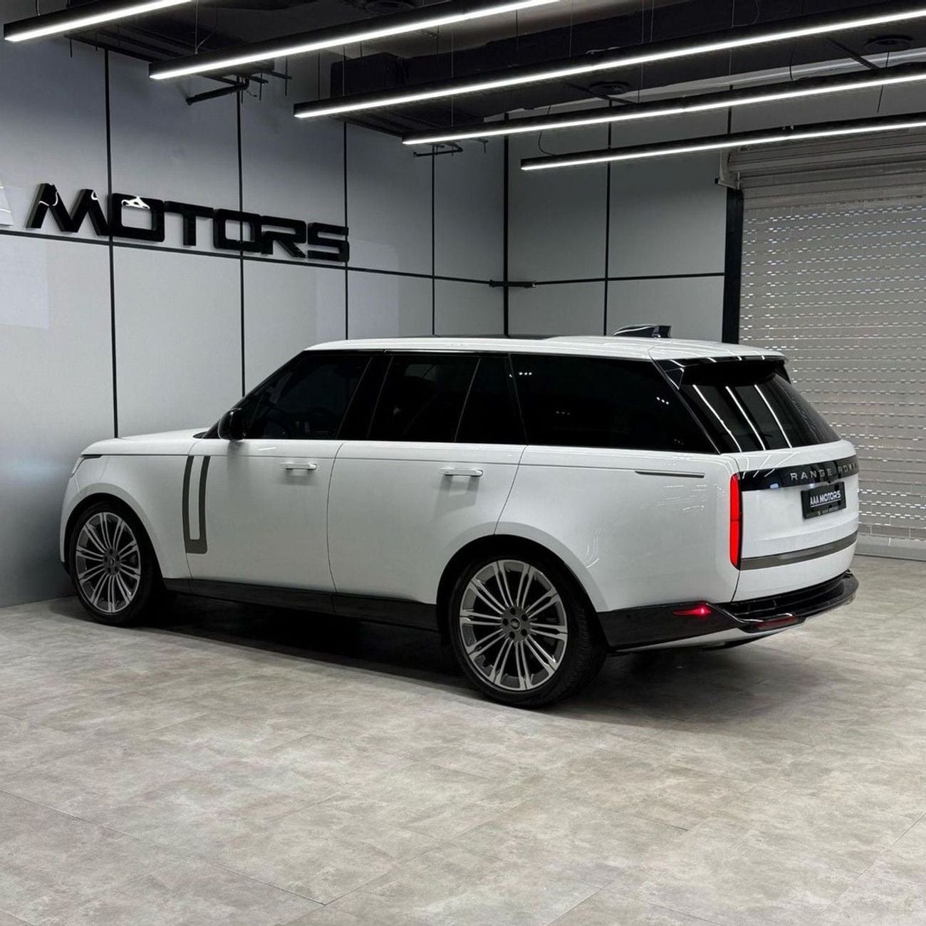 Land Rover Range Rover AUTOBIOGRAPHY P530 Land Rover Range Rover 2023 USA specs