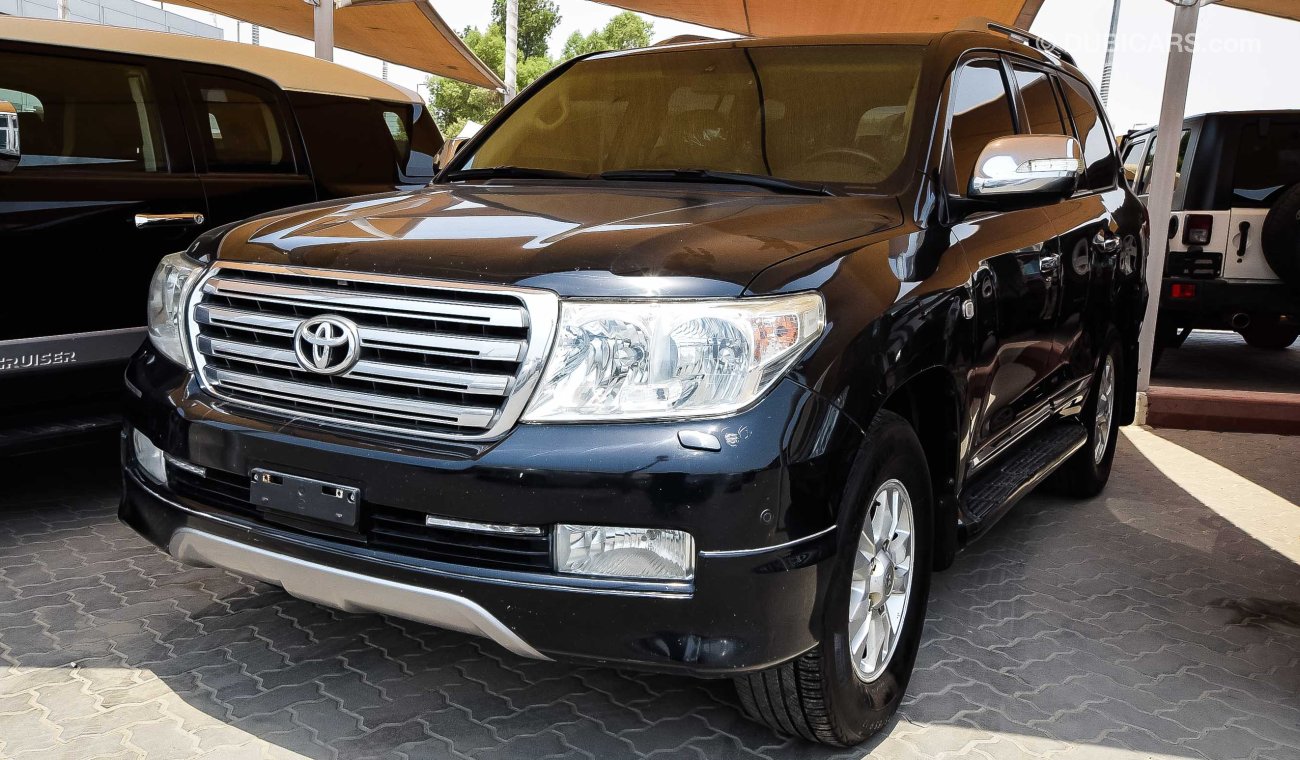 Toyota Land Cruiser VXR V8 5.7L