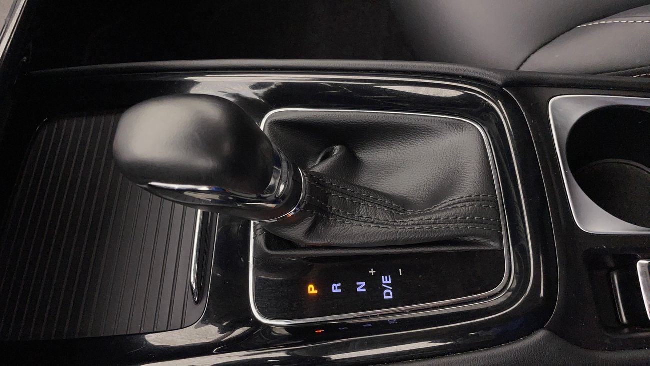 أم جي 5 LUXURY 1.5 | بدون دفعة مقدمة | اختبار القيادة في المنزل