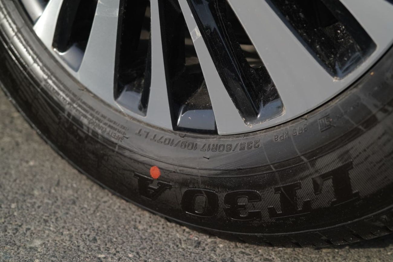 Toyota Granvia Premium V6 3.5L Petrol 2025YM