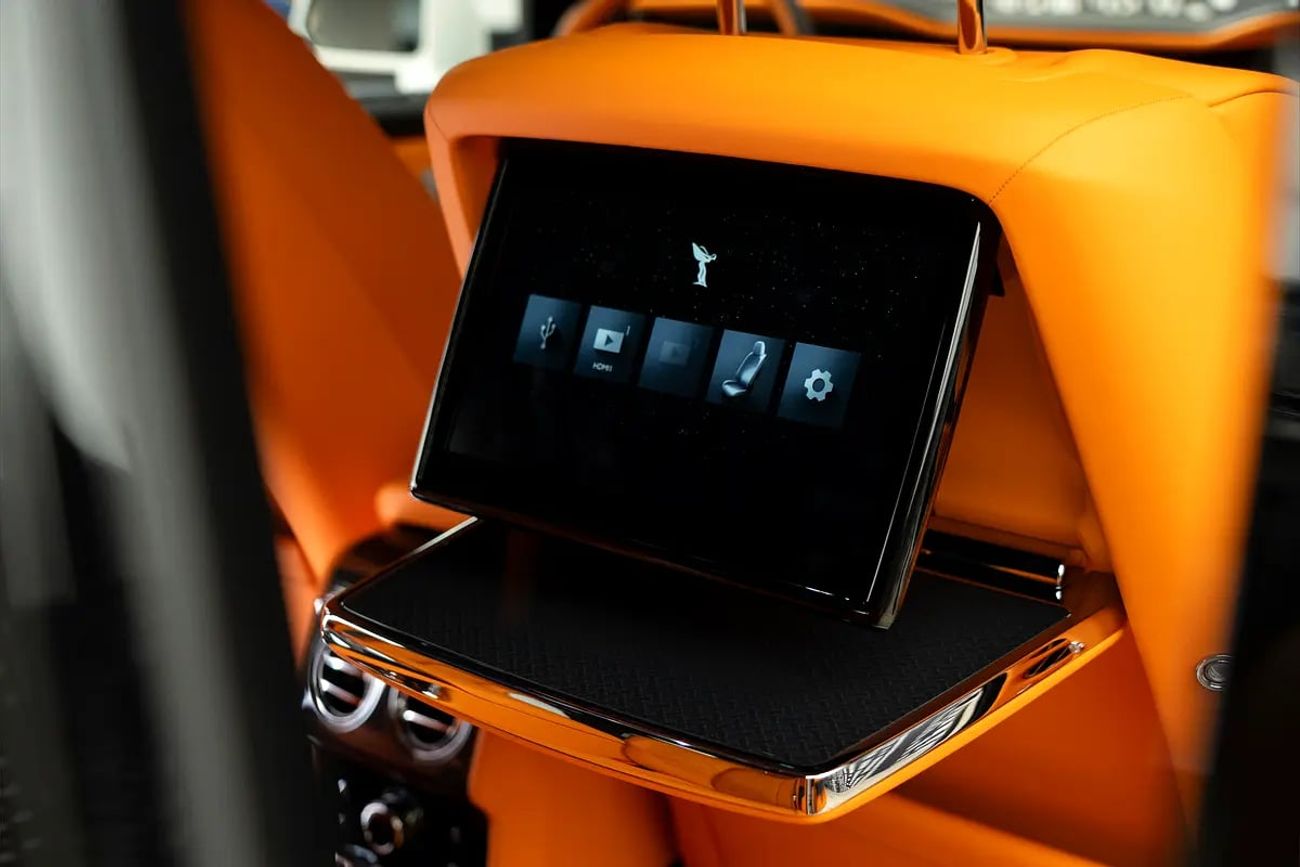 Rolls-Royce Cullinan ROLLS ROYCE | CULLINAN BLACK BADGE | GCC SPECS | DEALER WARRANTY + SERVICE CONTRACT