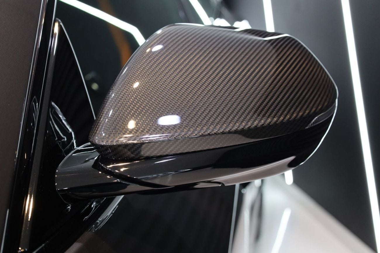 Lamborghini Urus 4.0T V8 Performante Performante Full Carbon Pack, Individual Rear Seat w/ Entertainment, Akrapovic E