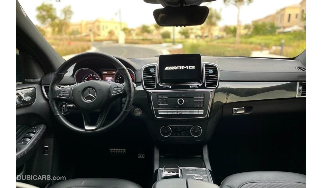 Mercedes-Benz GLE 43 AMG Mercedes-AMG GLE43 full option 2019 model    To contact this number -> (0502233421)    Panoramic roo