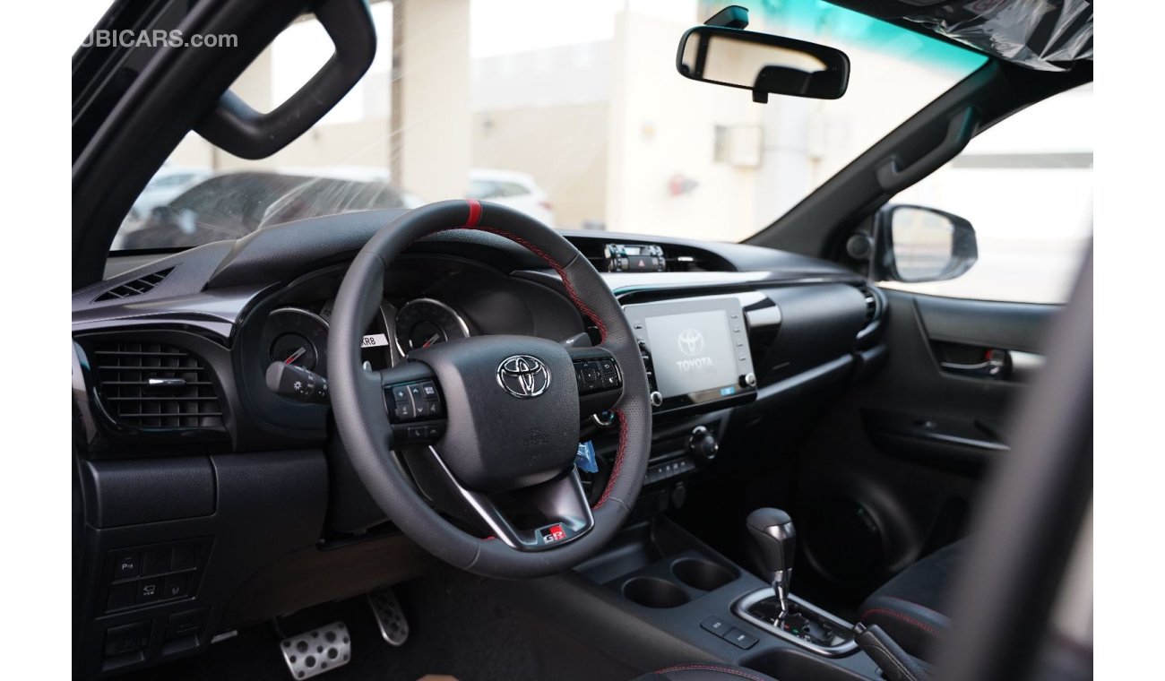 Toyota Hilux 2.8 GR DIESEL A/T GCC FULL OPTION 2022 FOR EXPORT