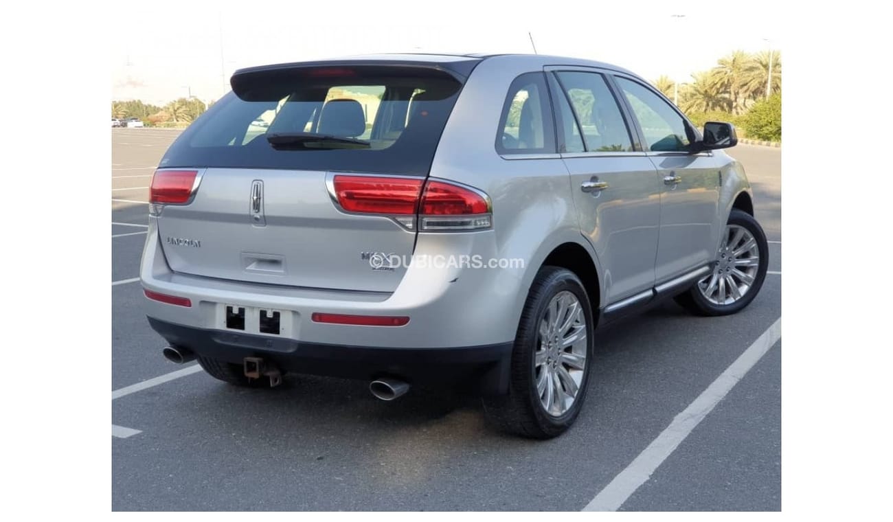Lincoln MKX Luxury LINCOLN MKX 2014 GCC PERFECT CONDITION - FULL SERVICE HISTORY AVAILABLE - LOW MILEAGE