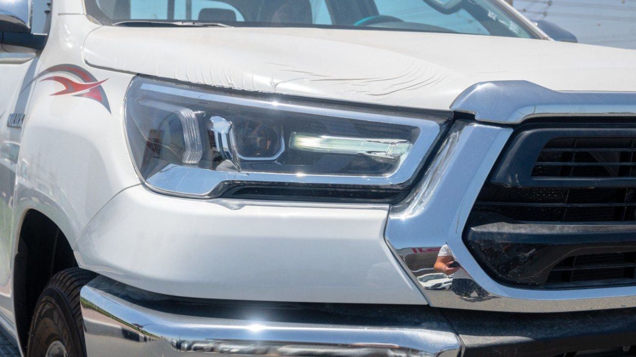 تويوتا هيلوكس SR 2.7L