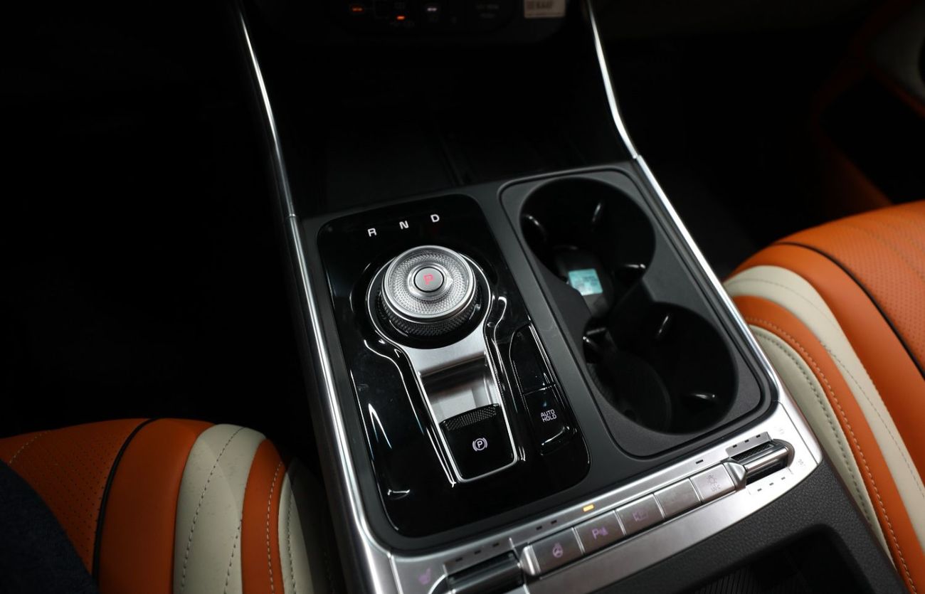 Kia Carnival Kia Carnival VIP | 7 Seats | 3.5L 290 Hp | 2 Year Warranty + Free registration | AED 3,350 monthly w