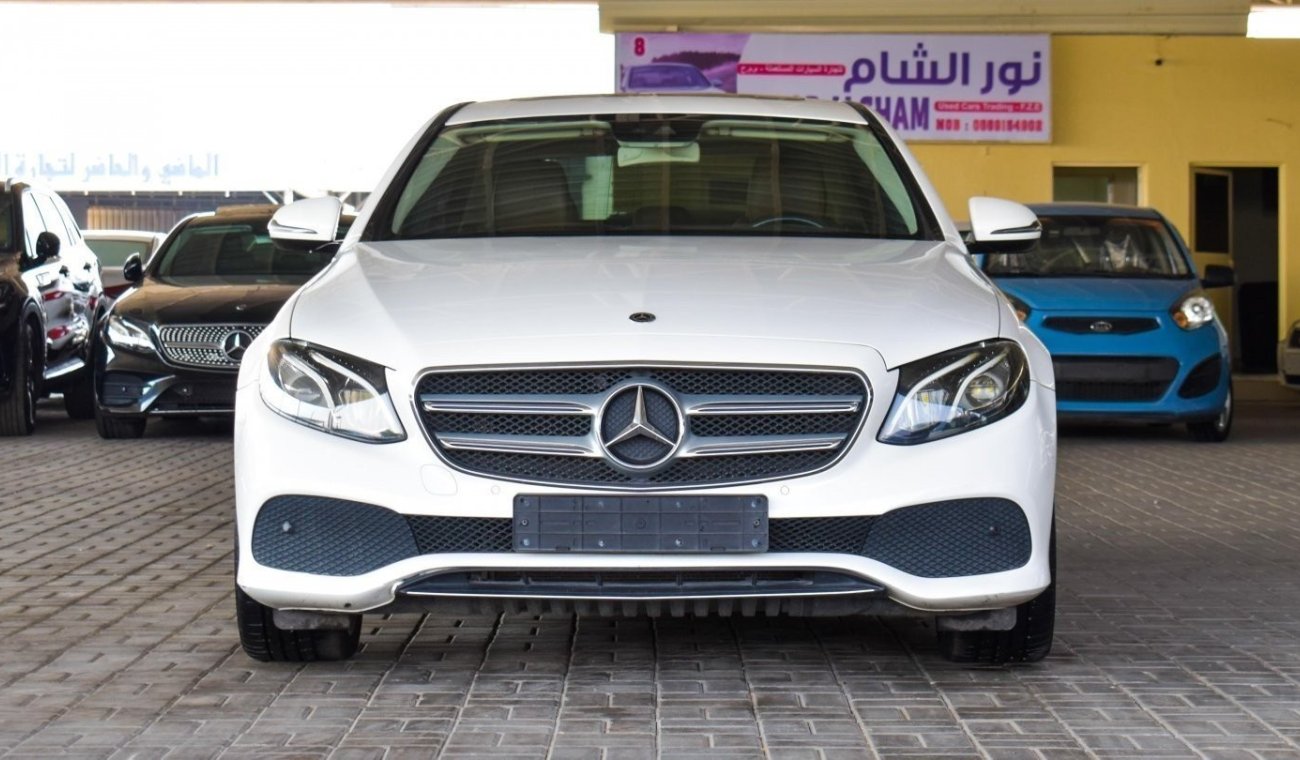 مرسيدس بنز E300 مرسيدس E300  سنة الصنع 2019  اللون الخراجي ابيض  اللون الداخلي بني  فتحه  مرايا و زجاج واقفال وكراسي