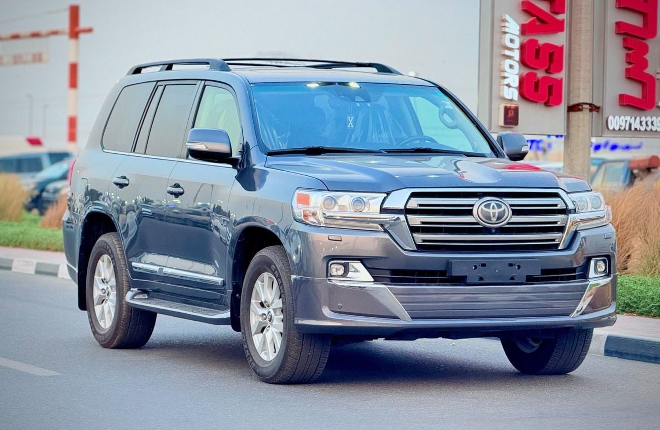 Toyota Land Cruiser GXR 2017 LHD VXR V8 Full Option Very Clean And Perfect Condition