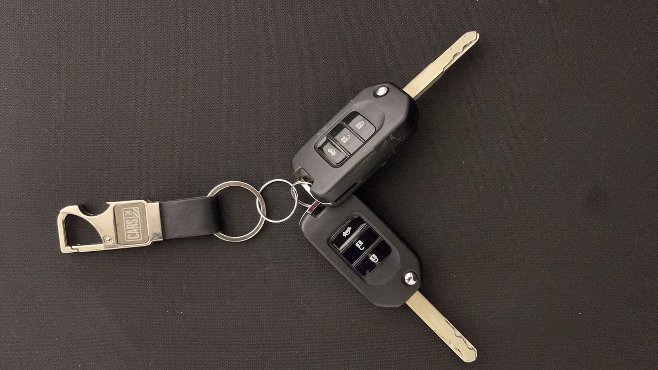 هوندا سيفيك LX 1.6 | بدون دفعة مقدمة | اختبار القيادة في المنزل