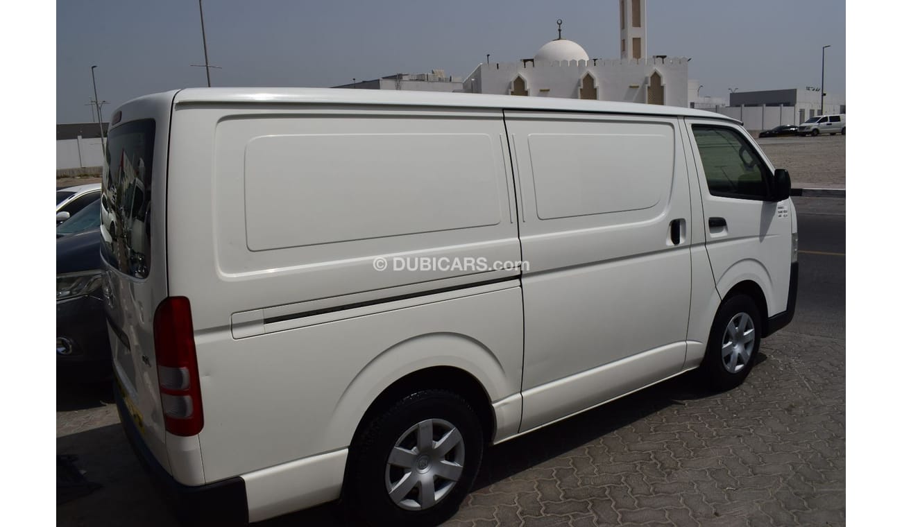 Toyota Hiace GL - Standard Roof Toyota Hiace Std Roof Van, Model:2016. Free of accident