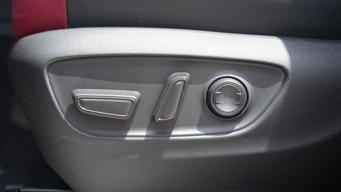 Toyota Land Cruiser VXR 3.5L