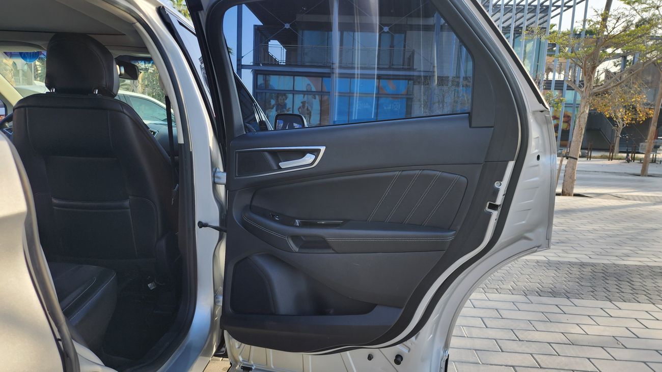 Ford Edge Sport 2.7L turbo/Service Contract