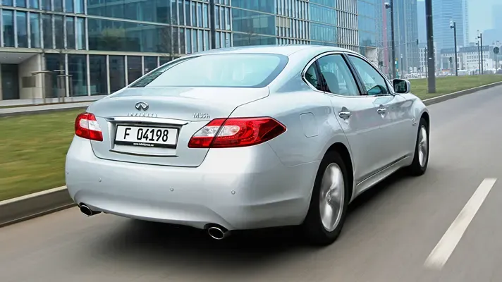 Infiniti M45 exterior - Rear Left Angled