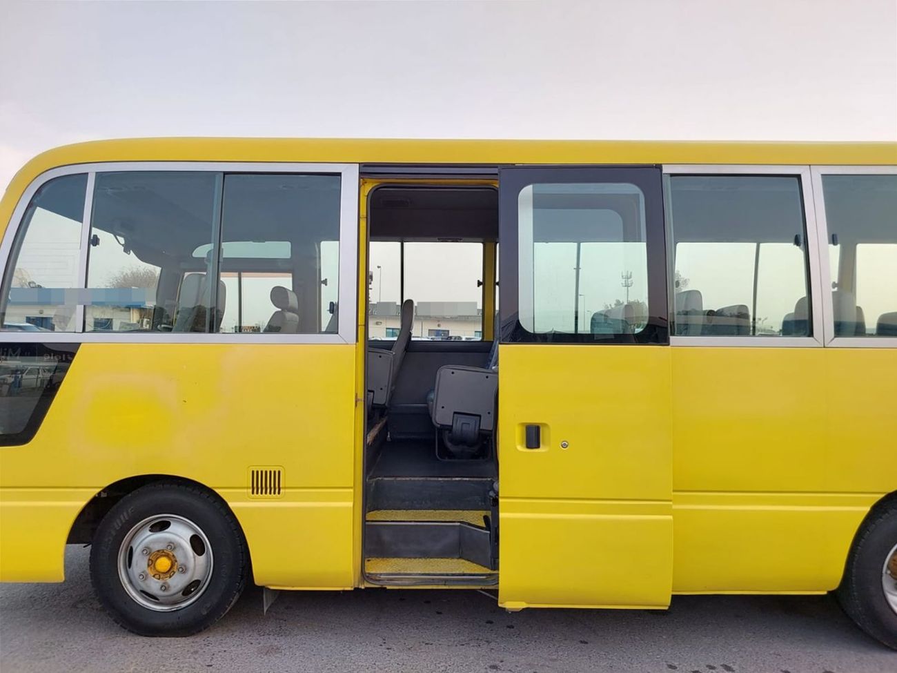 Nissan Civilian NISSAN CIVILIAN BUS RHD 2002 MODEL 4.2 L DIESEL AUTOMATIC(PM10521)