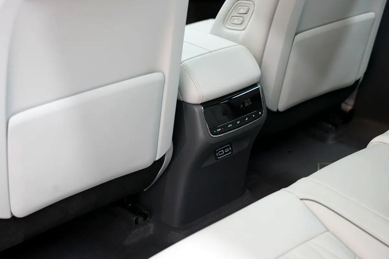 جي إي سي GS 8 2.0T GX (4WD) Traveller GX | GCC 0km | 5 Years Agency Warranty