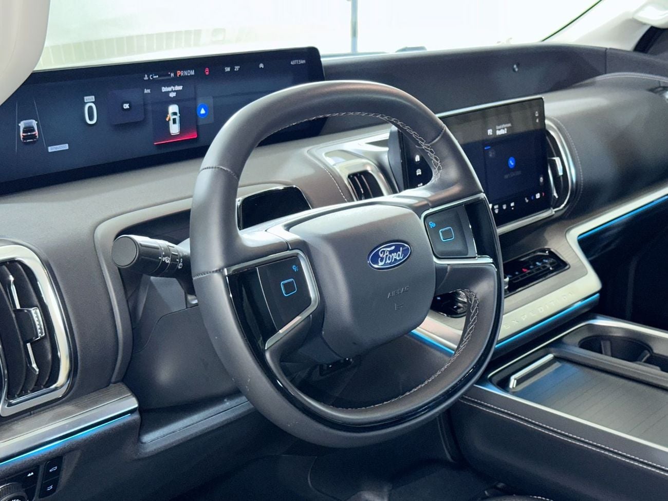 Ford Expedition PLATINUM PN225 /AL TAYER MOTORS / AL QOUZ SHOWROOM