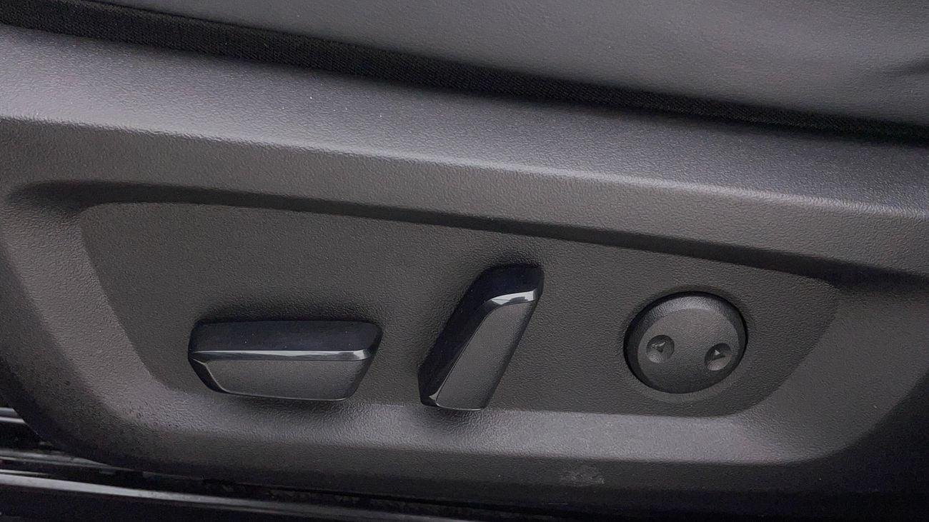 ميتسوبيشي آوتلاندر 2024 HIGHLINE WITH SUNROOF | AED 1359/Month | 0 DP | 30 Day Return | Warranty