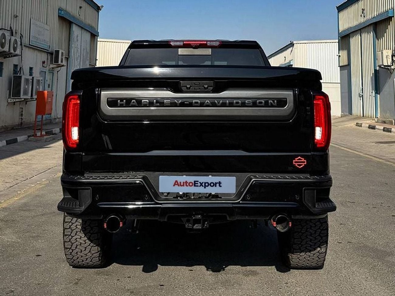 GMC Sierra Sierra 1500 Harley Davidson Edition 6.2L V8 in LEFT HAND DRIVE