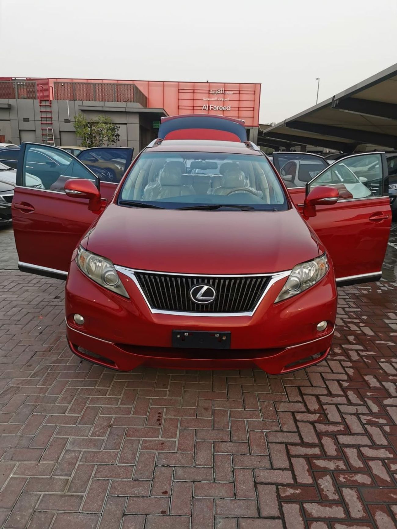 لكزس RX 350 بريمير بحالة ممتازة من الداخل و الخارج