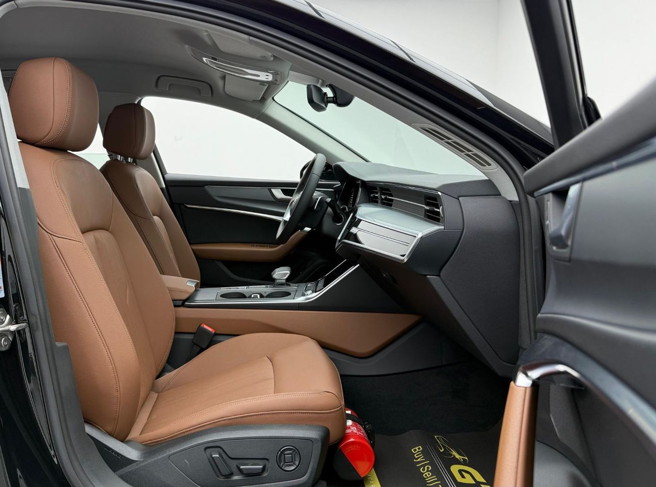 أودي A6 *Brand New* 2025 Audi A6 40 TFSI, 5 Years Audi Warranty, 3 Years Audi Service Pack, Delivery Km, GCC