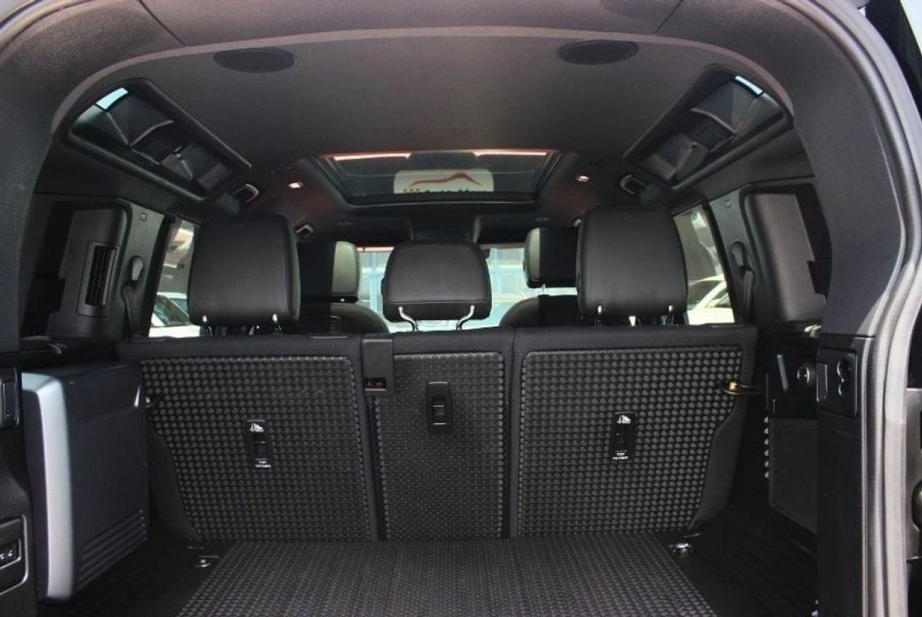 Land Rover Defender P400 110 X