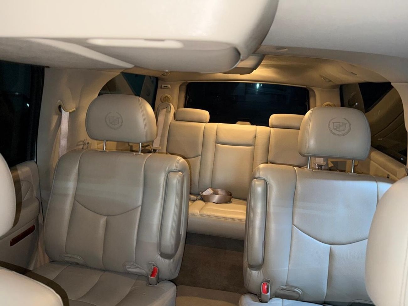 Cadillac Escalade ESV Platinum Edition