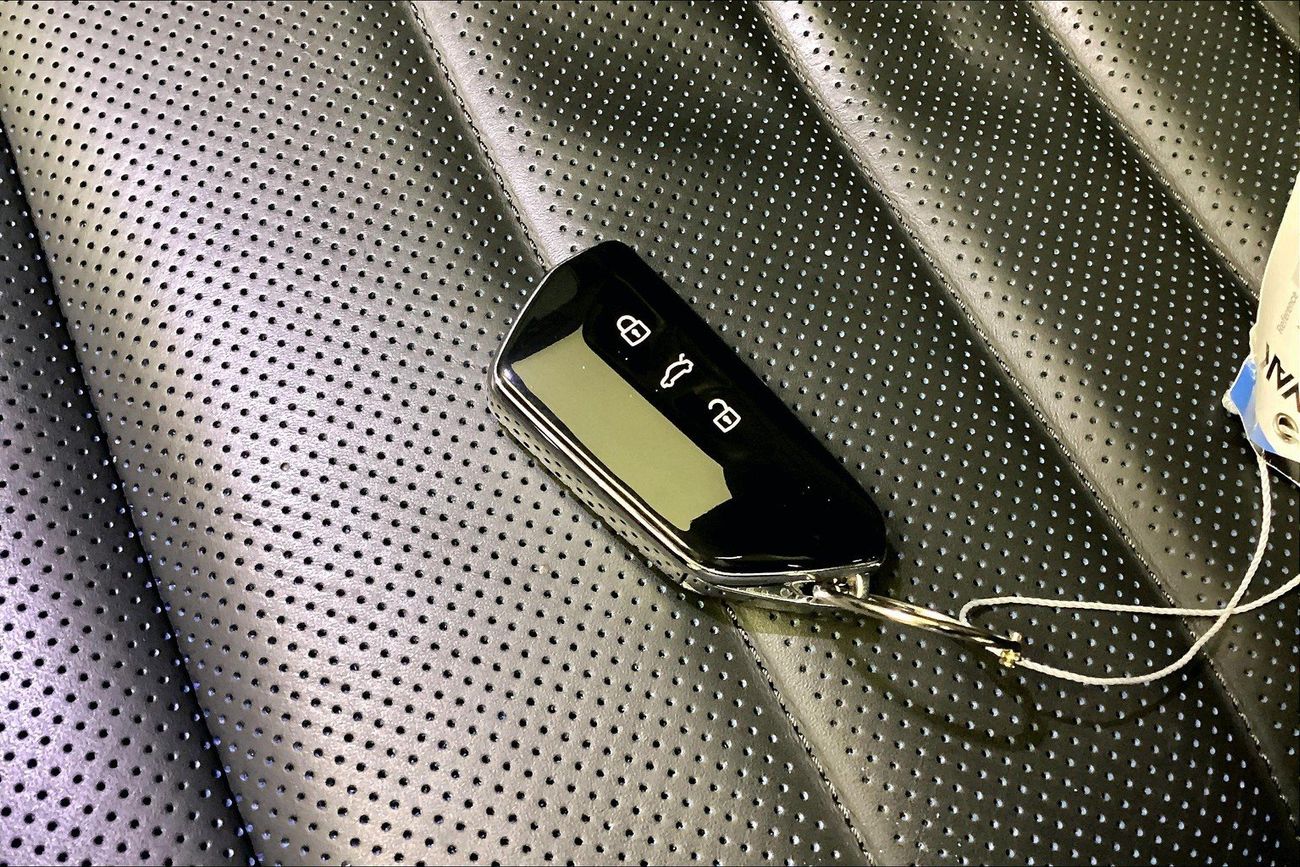 فولكس واجن جولف R | National Day Celebration | شامل الضمان | 0 ﺪﻔﻋﺓ ﺃﻮﻟﻯ