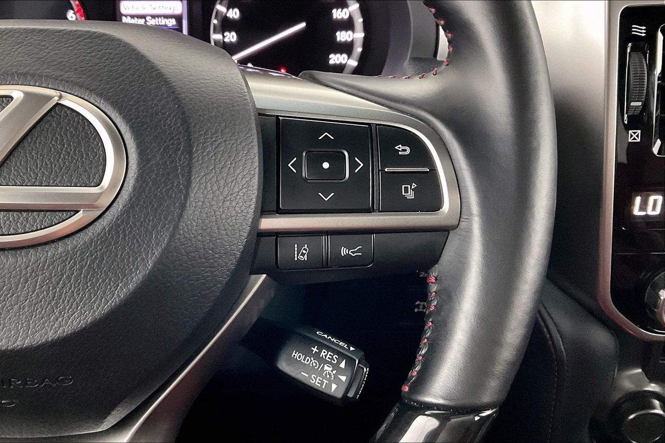 لكزس GX 460 Platinum | سنة ضمان مجانية | خالية من أضرار الفيضانات