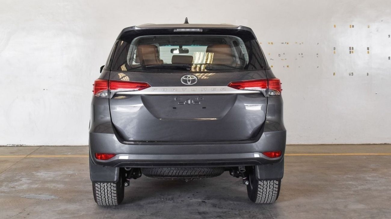 Toyota Fortuner 2023 Toyota Fortuner 2.7 4X4 Low 17 AL - Grey inside Chamois | Export Only