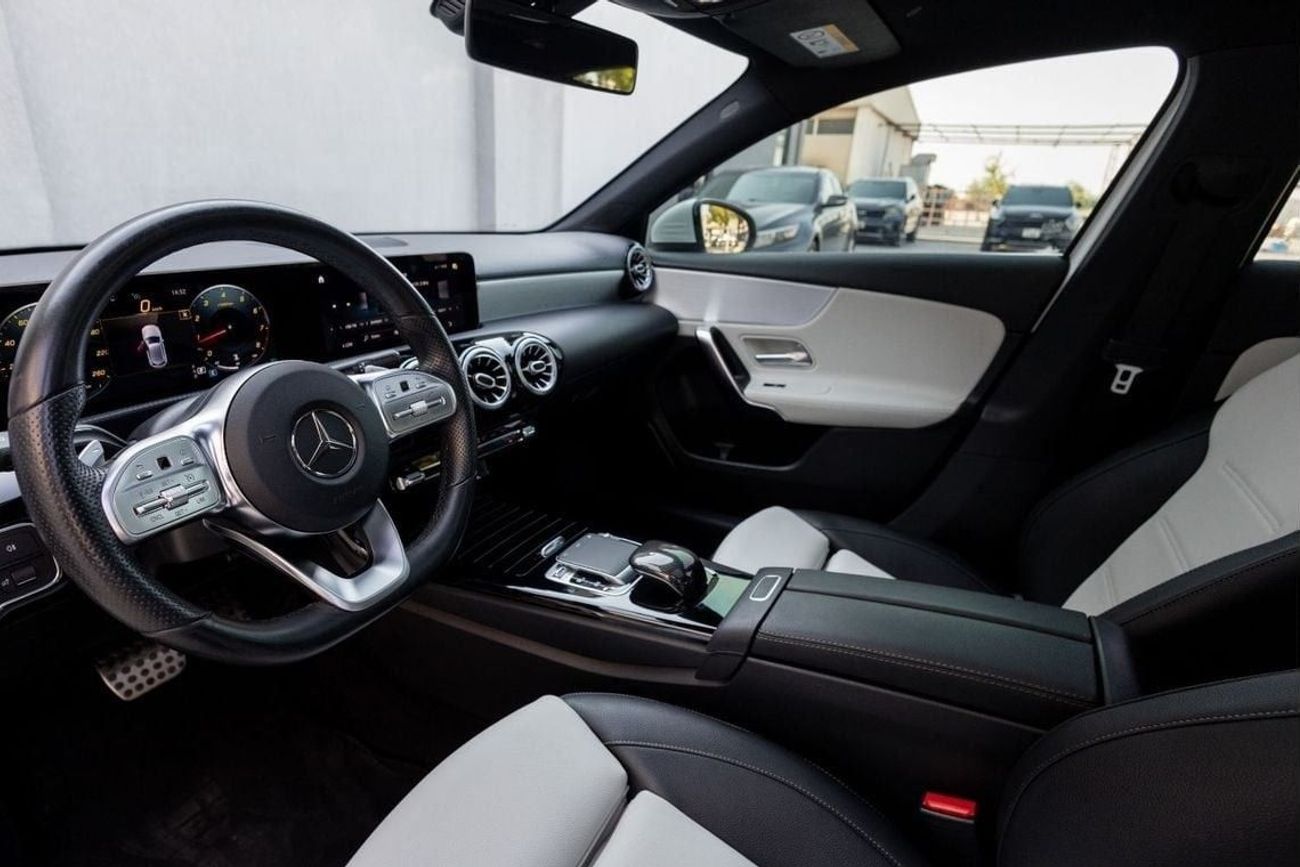 مرسيدس بنز A 250 Sport AMG 2.0L Mercedes-Benz A250 Sport AMG 2019 GCC under Warranty with Flexible Down-Payment.