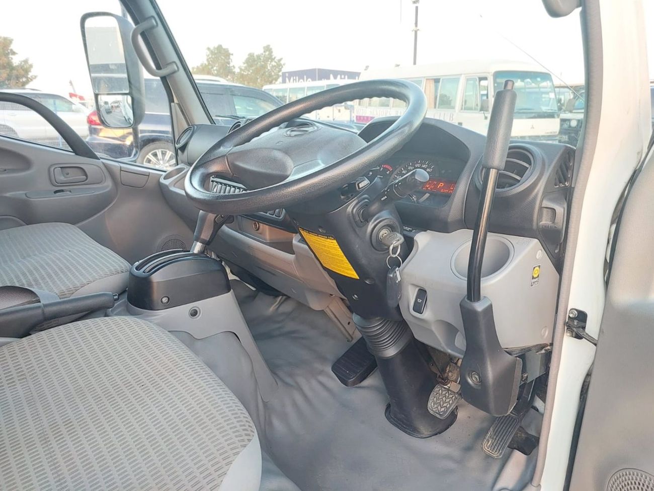 Hino 300 HINO 300 SERIES DUMPER TRUCK RHD 2019 MODEL 4.0 L DIESEL AUTOMATIC(PM04802)