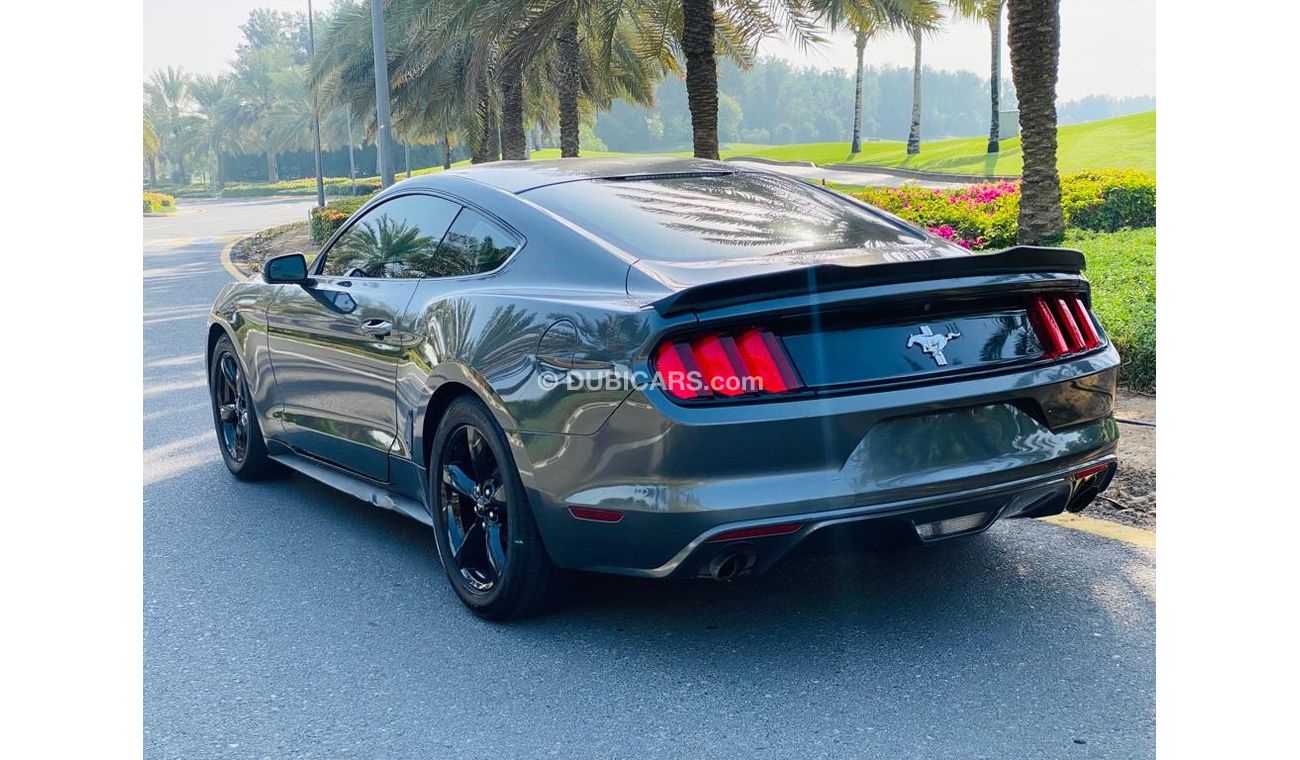 فورد موستانج Std فورد موستنج 2016 وارد بحاله ممتازه 6 سليندر