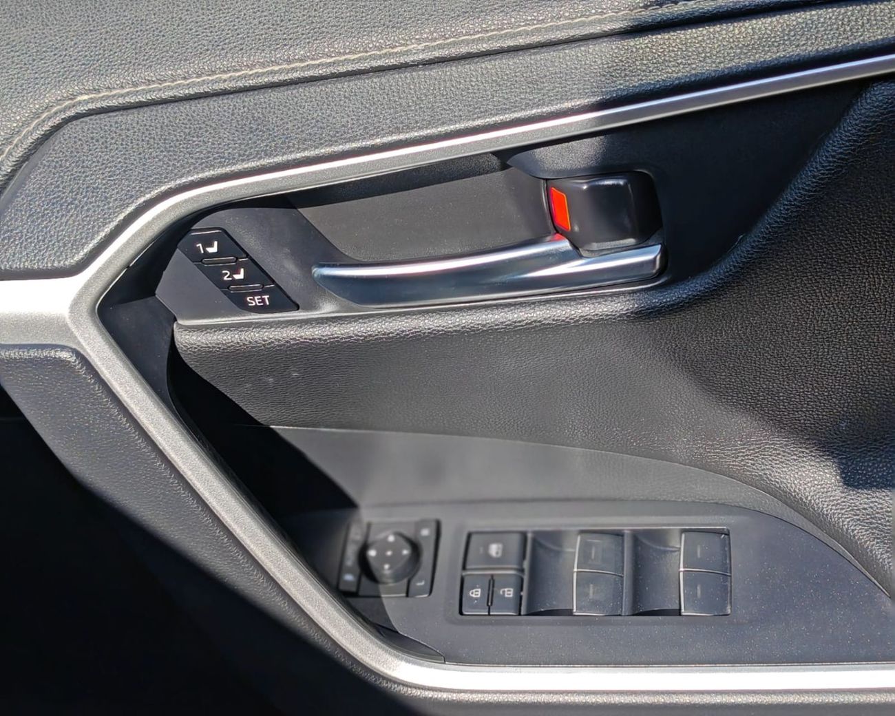 Toyota RAV4 2.5L (2WD) VX