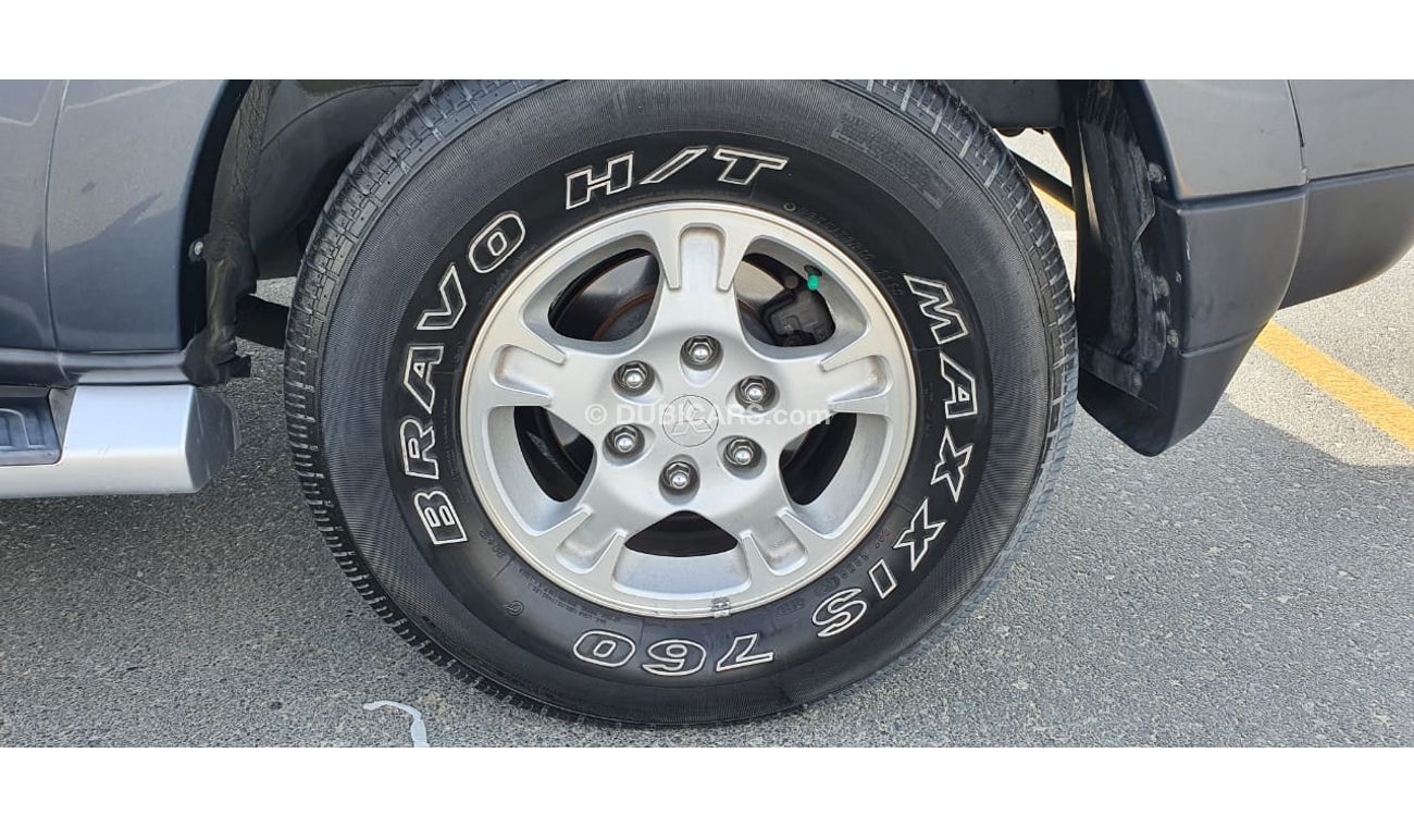 Mitsubishi Pajero V6 3.0 mid option