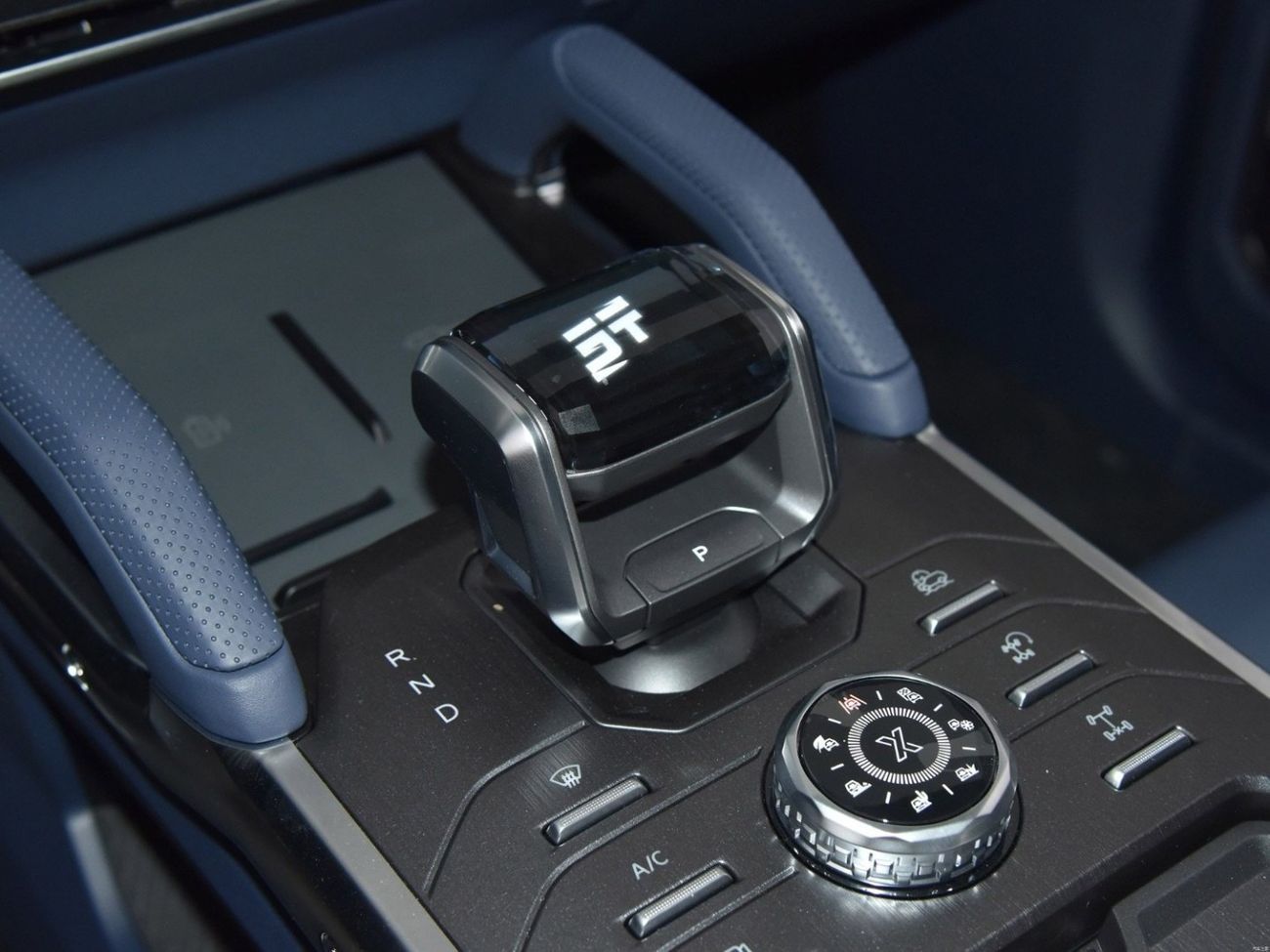 Jetour T2 T2 HYBRID 4WD 206KM MOUNTAIN EDITION