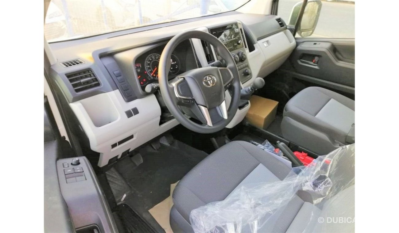 Toyota Hiace DLS -High Roof Commuter High Roof Commuter (H300), 3dr Van, 2.8L 4cyl Diesel, Manual, Rear Wheel Dri