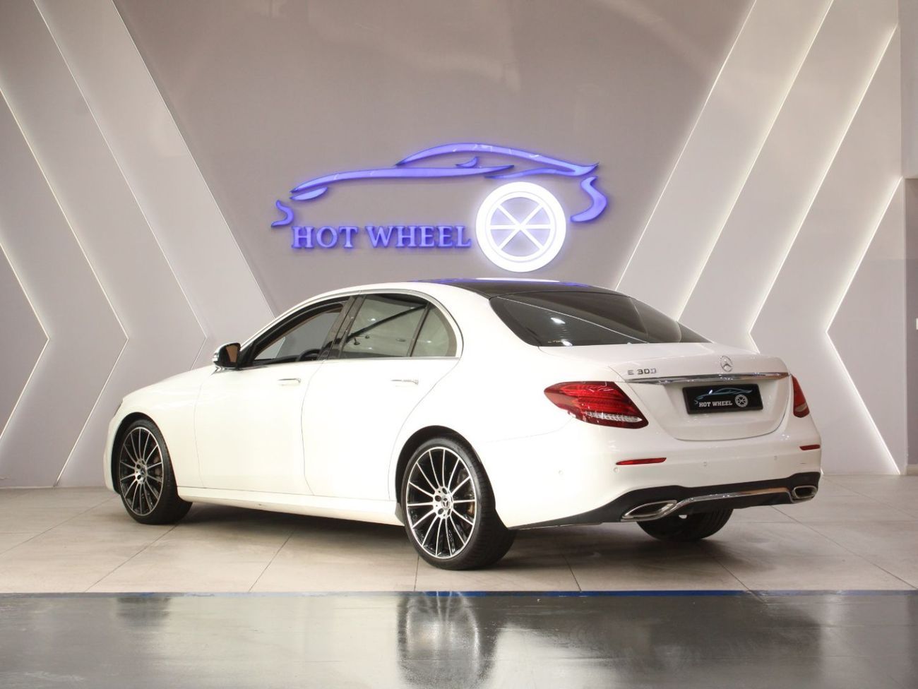 مرسيدس بنز E300 - 2020 MB E300 AMG KIT