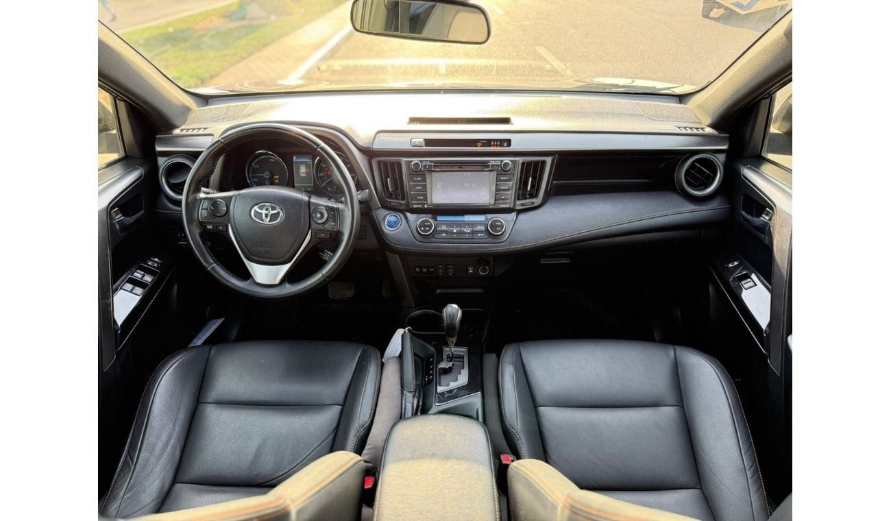 Toyota RAV4 Hybrid TOYOTA RAV4 SE Full Option