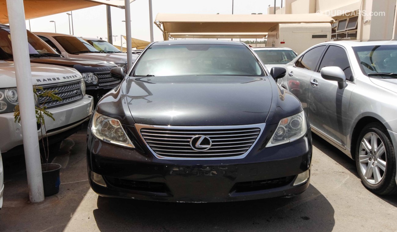 Lexus LS460