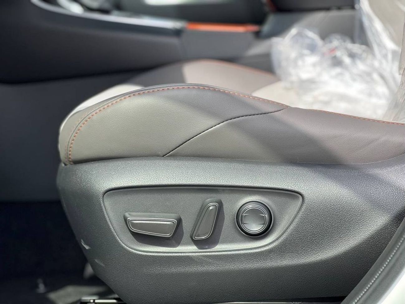 تويوتا راف ٤ ADVENTURE 2.5L 4WD PTR A/T // 2025 // FULL OPTION WITH PANORAMIC , LEATHER  & POWER SEATS // SPECIAL