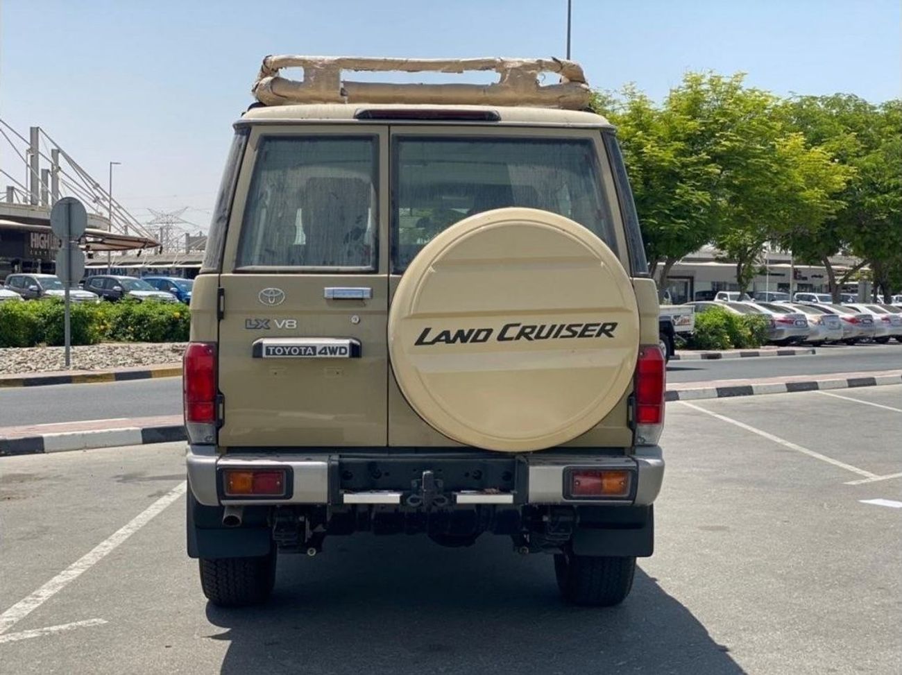 Toyota Land Cruiser 70