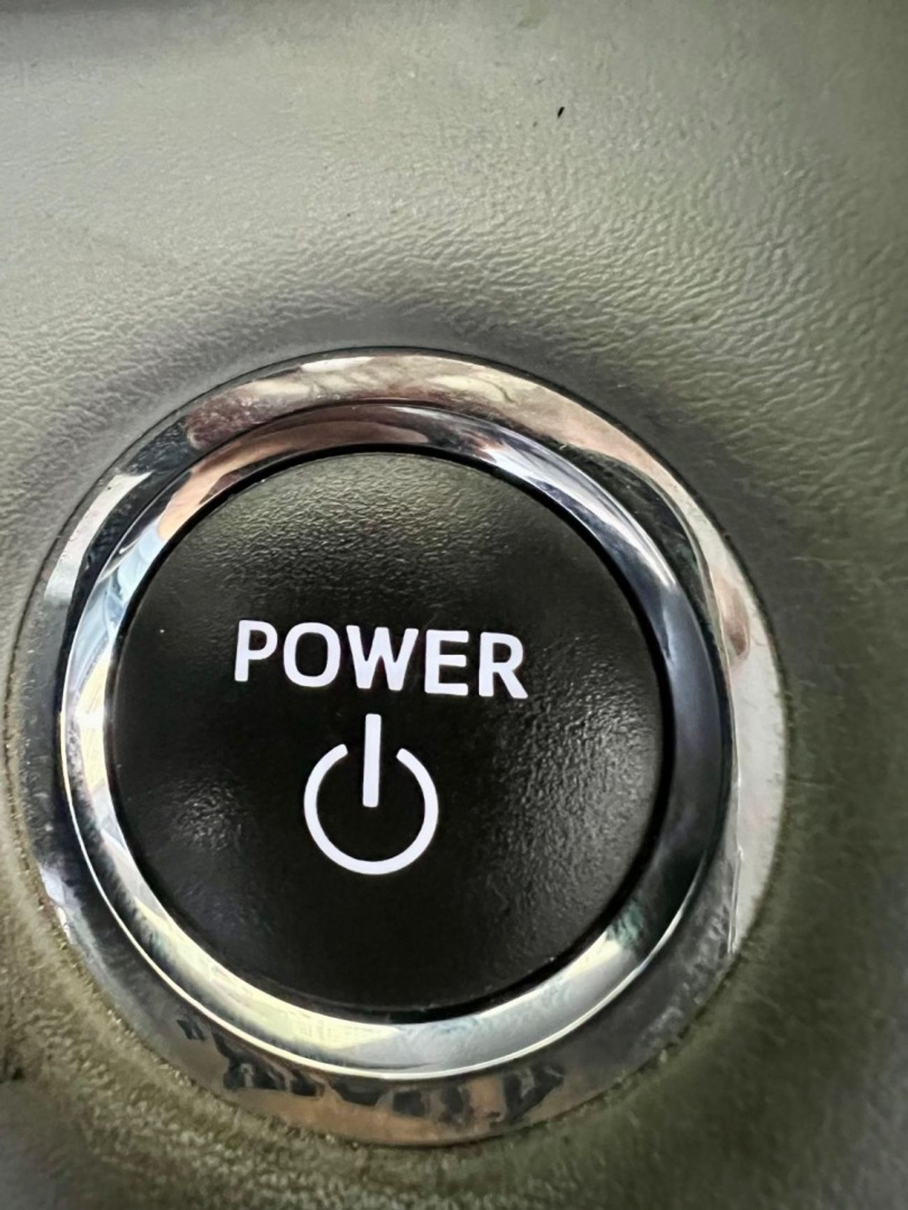 Toyota Highlander Hybrid  warranty one year bank financie available