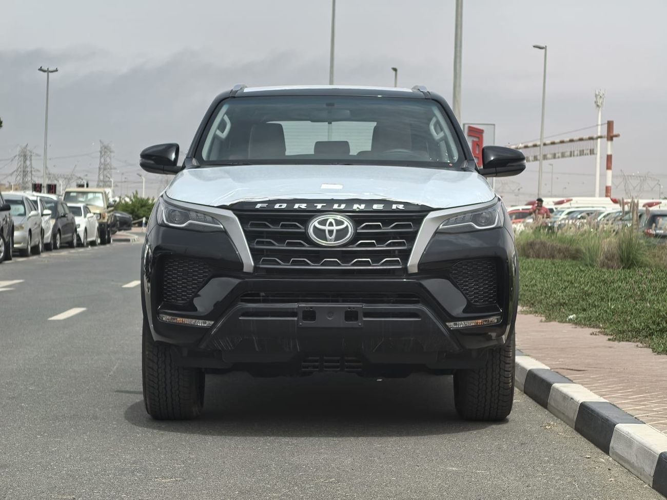 Toyota Fortuner EXR FORTUNER,2.7L,4X4,MANUAL AC,ROOF RACK,REAR VEIW CAMERA,17''AW,A/T,2026MY( FOR EXPORT ONLY)